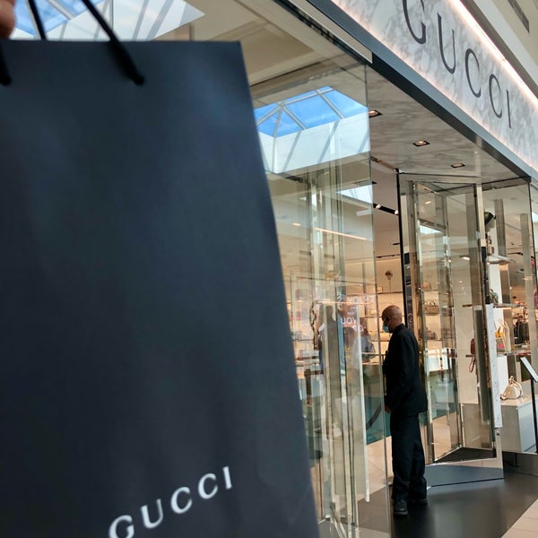 LUXURY OUTLET MALL SHOPPING HAUL!  Fashion Outlets of Chicago (Gucci &  Jimmy Choo)