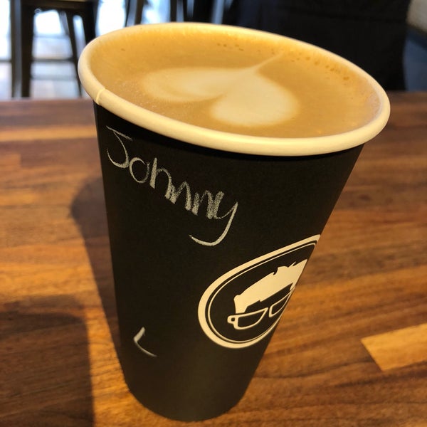 4/19/2018にJonathan G P.がGregorys Coffeeで撮った写真