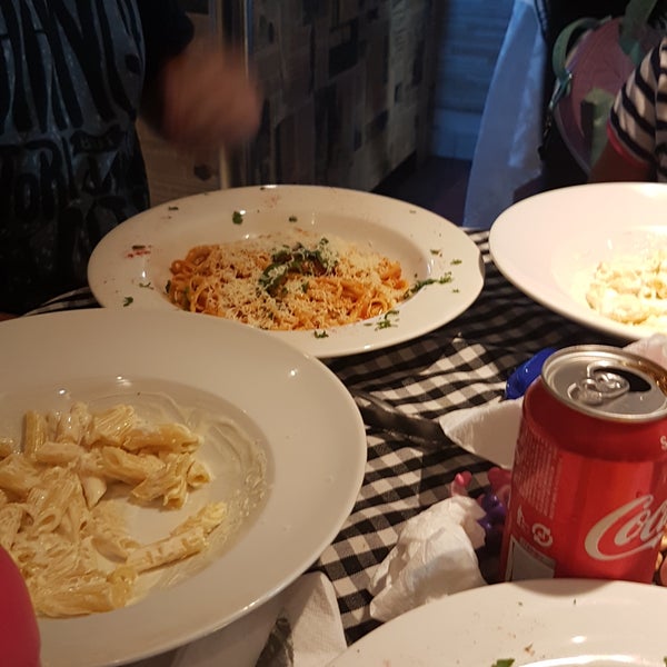 4/2/2017 tarihinde Isabela S.ziyaretçi tarafından Cucina Si Italianissimo'de çekilen fotoğraf