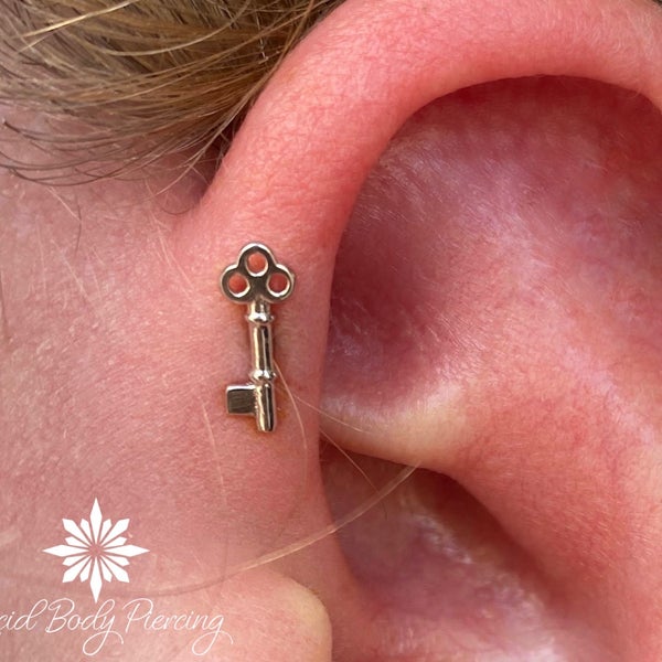 Lucid sale body piercing