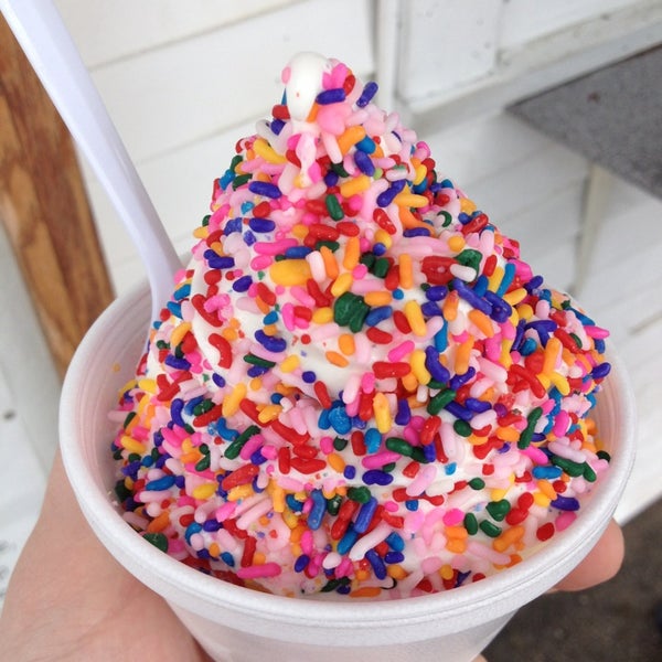 Lakewood Ice Cream Dessert Shop