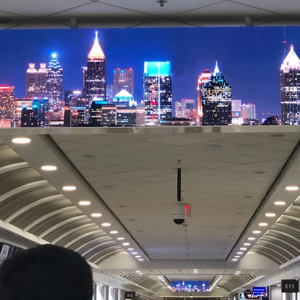 Снимок сделан в Международный аэропорт Хартсфилд-Джексон Атланта (ATL) пользователем John G. 3/14/2018