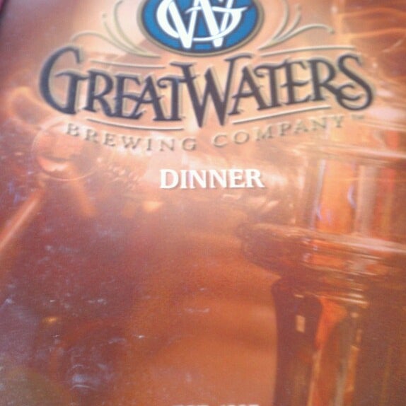 รูปภาพถ่ายที่ Great Waters Brewing Company โดย Joseph B. เมื่อ 7/9/2013