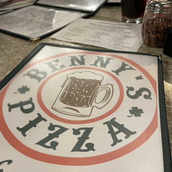 10/13/2022 tarihinde Jason N.ziyaretçi tarafından Benny&#39;s Pizza'de çekilen fotoğraf