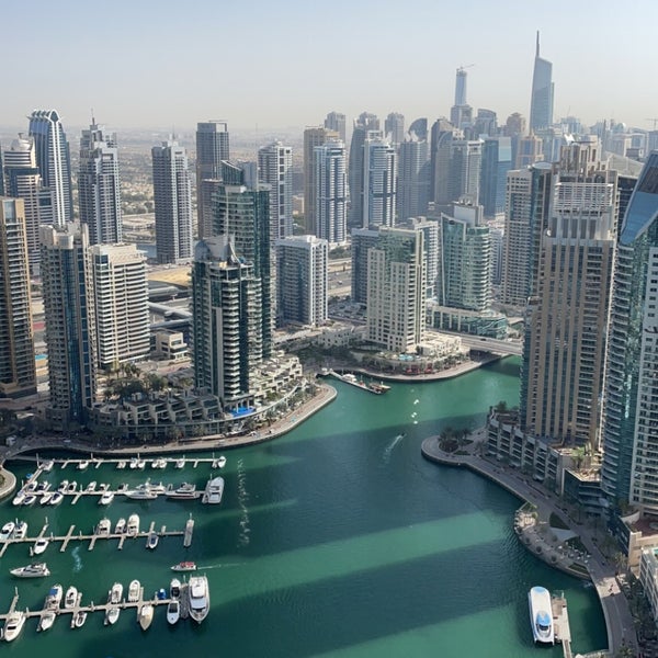 Foto scattata a Dubai Marriott Harbour Hotel &amp; Suites da Anfal il 3/12/2022