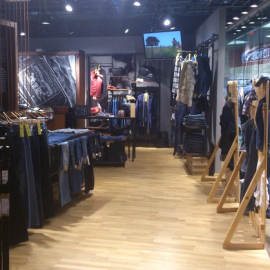 Levis Стоковый Магазин Москва