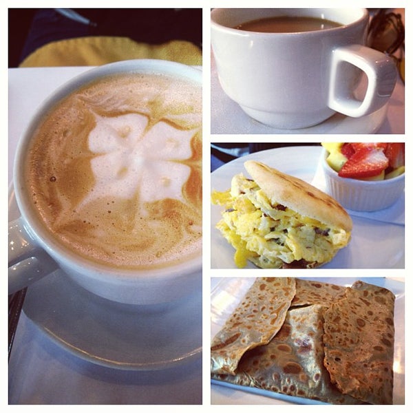 รูปภาพถ่ายที่ Coupa Café โดย Norman P. เมื่อ 12/13/2012