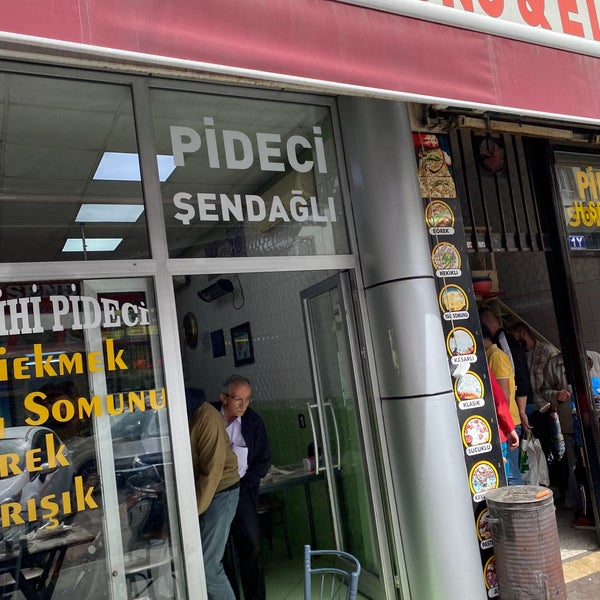 Das Foto wurde bei Pideci Hasan Şendağlı von Ebubekir Ş. am 5/15/2022 aufgenommen