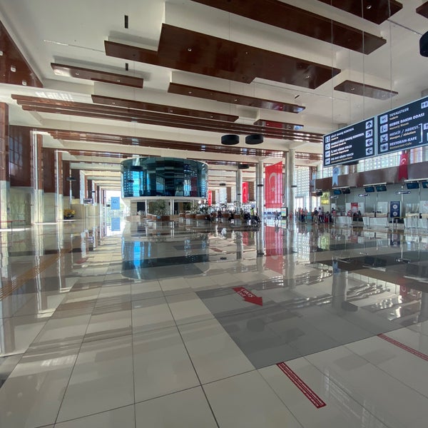 7/6/2022에 Ebubekir Ş.님이 Balıkesir Koca Seyit Havalimanı (EDO)에서 찍은 사진
