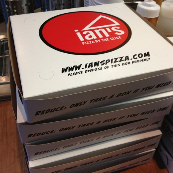 7/13/2013 tarihinde Bret O.ziyaretçi tarafından Ian&#39;s Pizza'de çekilen fotoğraf