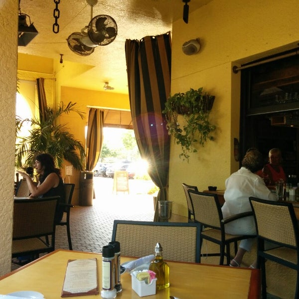 6/6/2014にDeborah &quot;Deb&quot; L.がNoodles Italian Cafe &amp; Sushi Barで撮った写真