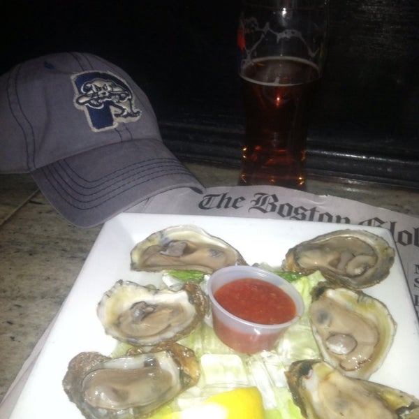 $1 oysters from 3-6pm. Nice back deck.  It's a great live music venue in classic old school pub atmosphere.