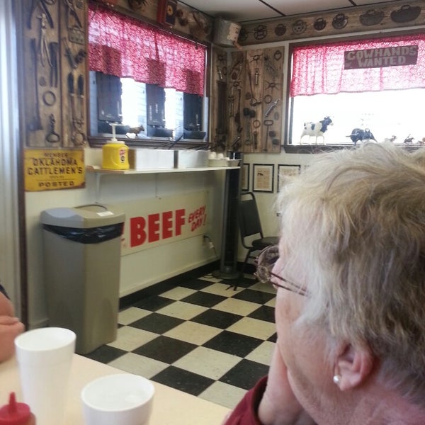 Photo taken at Spicy Mike&#39;s Bar-B-Q Haven by August H. on 3/13/2014