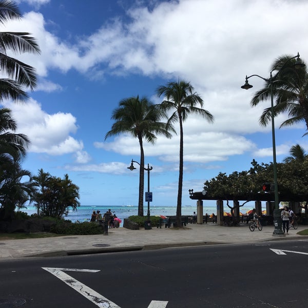 Photo taken at Pacific Beach Hotel Waikiki by J_mascis on 4/7/2017