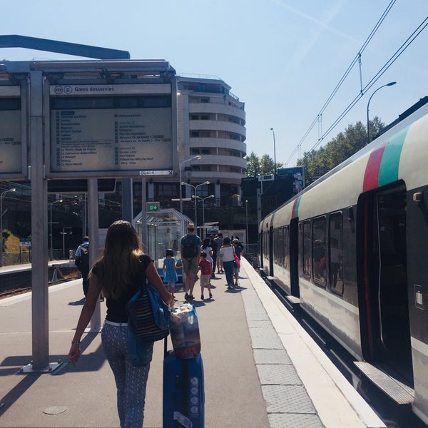 Photos at RER Robinson [B] - Avenue de la Gare