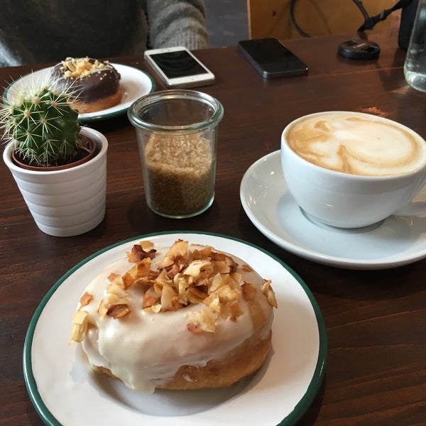 Die besten Donuts in Berlin und sogar vegan ❤️Homer Simpson würde Luftsprünge machen