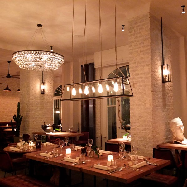 Hervorragendes Essen und wunderschönes Interior!! Restauranteröffnun ist am 29.12.2014, davor könnt ihr alles auf dem Blog nachlesen ;)