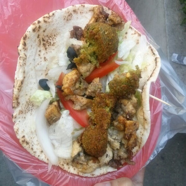 10/4/2013にAlberto H.がKebabs El Sordoで撮った写真