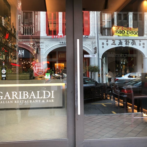 Снимок сделан в Garibaldi Italian Restaurant &amp; Bar пользователем Audrey H. 2/12/2018