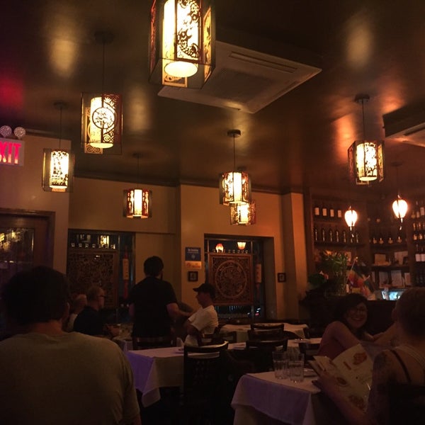 Das Foto wurde bei Shu Han Ju Chinese Restaurant von Christie H. am 6/29/2019 aufgenommen