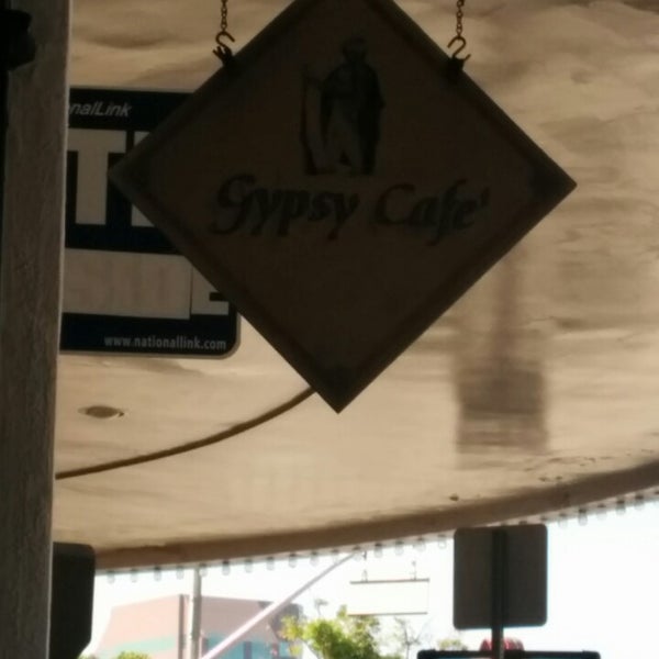 Foto tirada no(a) Gypsy Cafe por O M. em 5/30/2014