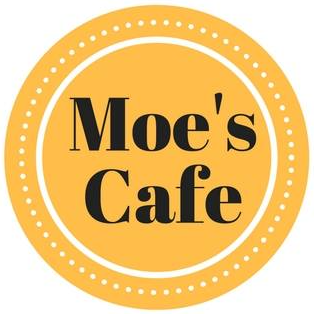 Foto scattata a Moe&#39;s Cafe da user459390 u. il 9/22/2020