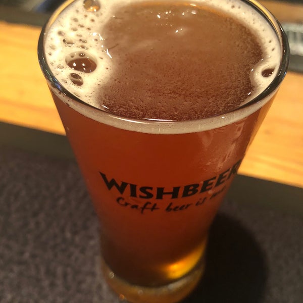 Photo taken at Wishbeer by Foodtaliban .. on 5/27/2018