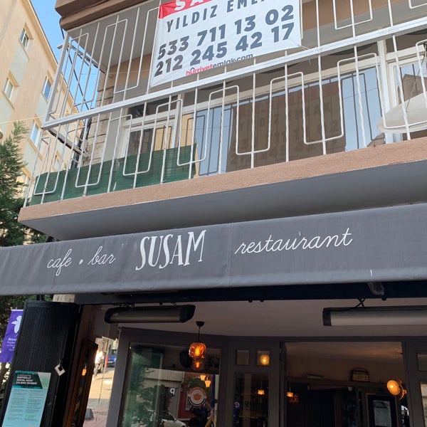 Foto tirada no(a) Susam Cafe por Oscar J. em 10/13/2020