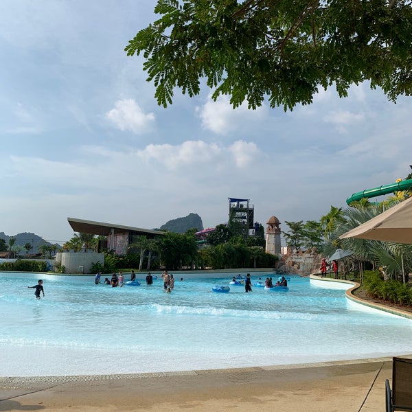 Foto scattata a RamaYana WaterPark da ؏ــز 𝘈𝘭-𝘒𝘩𝘢𝘭𝘥𝘪  不 il 10/14/2022