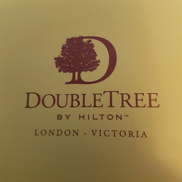 Photo taken at DoubleTree by Hilton London - Victoria by Osse F. on 9/3/2016