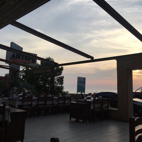 รูปภาพถ่ายที่ Antepli Et Restaurant Tatlı โดย Melisssss เมื่อ 6/7/2017