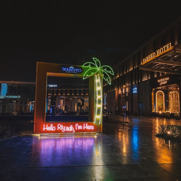 Снимок сделан в The Boulevard Riyadh пользователем Aziz K. 8/13/2021