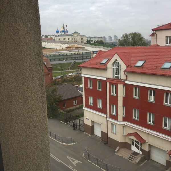 Delux Room with Kremlin view has just a smooth view of Kremlin, however rooms are clean and service quite good.