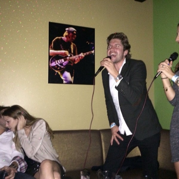 Das Foto wurde bei Sing Sing Karaoke - Miami Beach von Sergio F. am 12/29/2013 aufgenommen