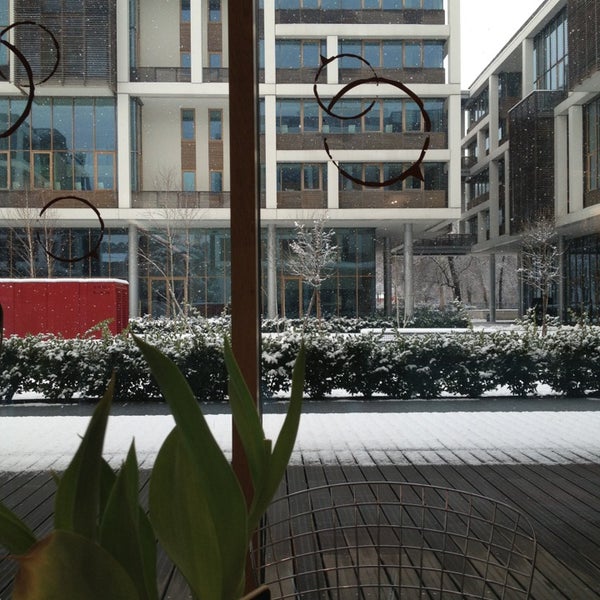 2/12/2013 tarihinde Elisabetta C.ziyaretçi tarafından Tweet Cafè'de çekilen fotoğraf
