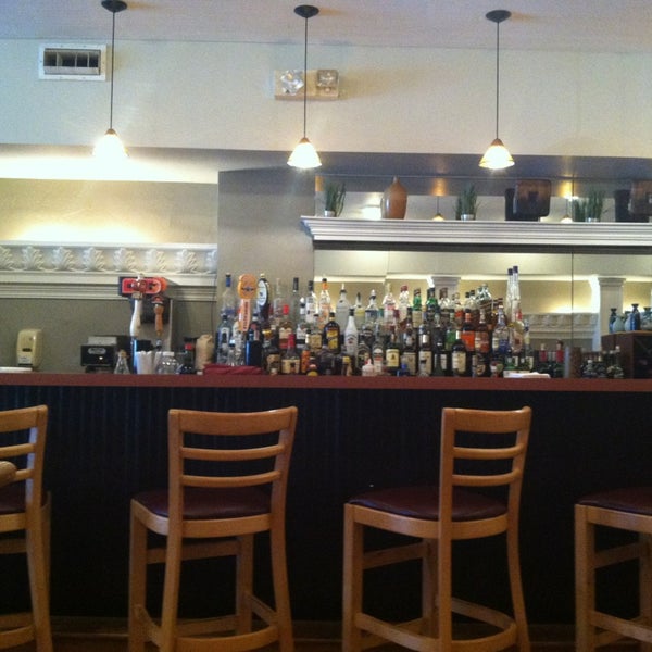 Foto tomada en Austyn&#39;s Restaurant &amp; Lounge  por Jacque B. el 1/19/2013