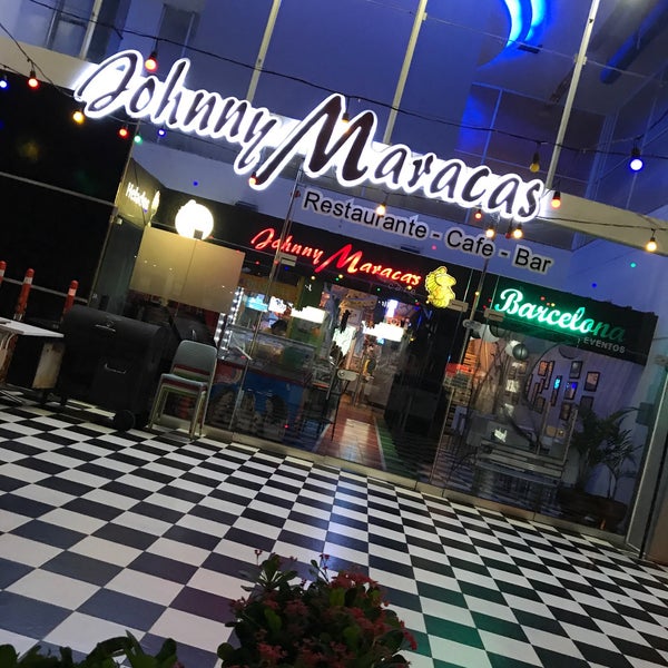 Johnny Maracas Café Cra 53 70 177