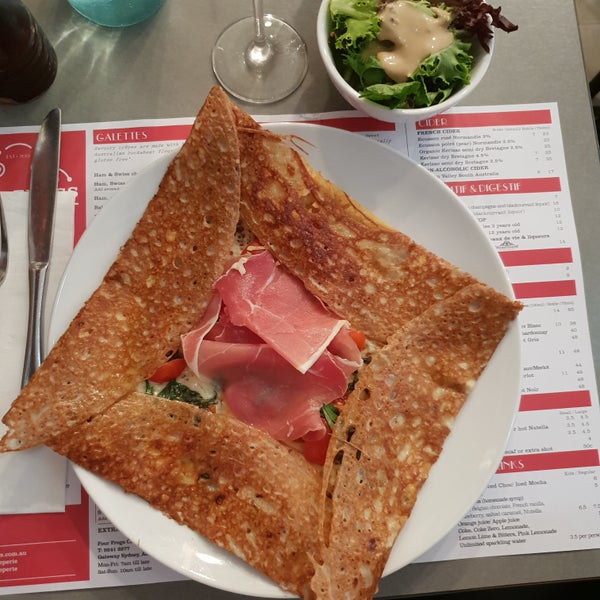 The sweet crêpes may be more popular, but their savoury galettes are also great. I especially like the ones with prosciutto or smoked duck.