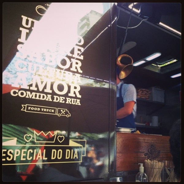 Photo prise au Jameson Food Truck par Felipe I. le5/31/2014