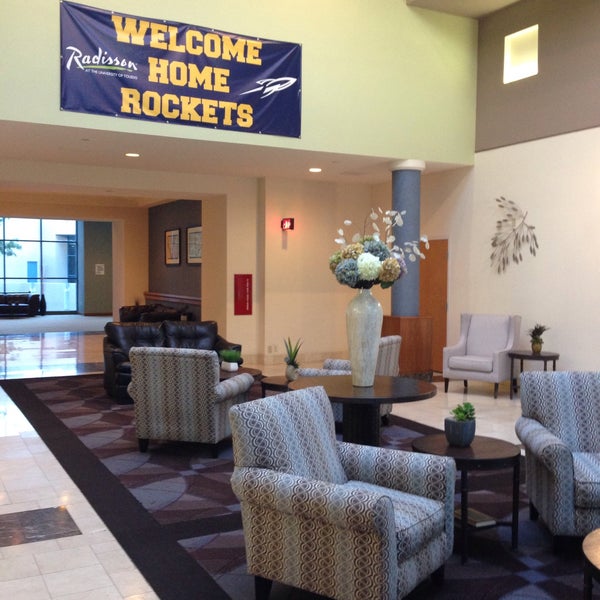 Radisson Hotel at The University of Toledo Hotel in GlendaleHeatherdowns