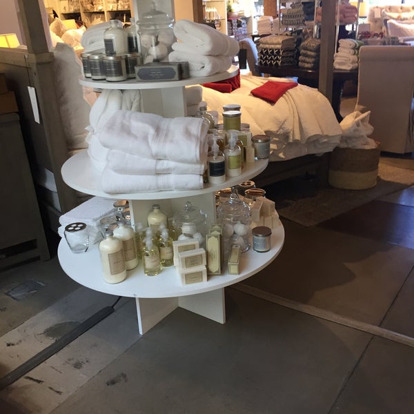 Pottery Barn Furniture Home Store In Downtown Burlingame