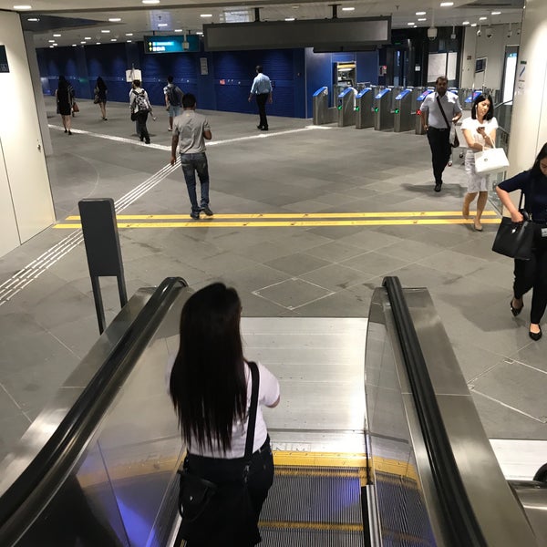 Photo taken at Expo MRT Interchange (CG1/DT35) by Eric C. on 1/29/2018