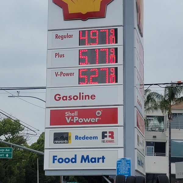 Photo taken at Shell by Eric C. on 6/15/2023