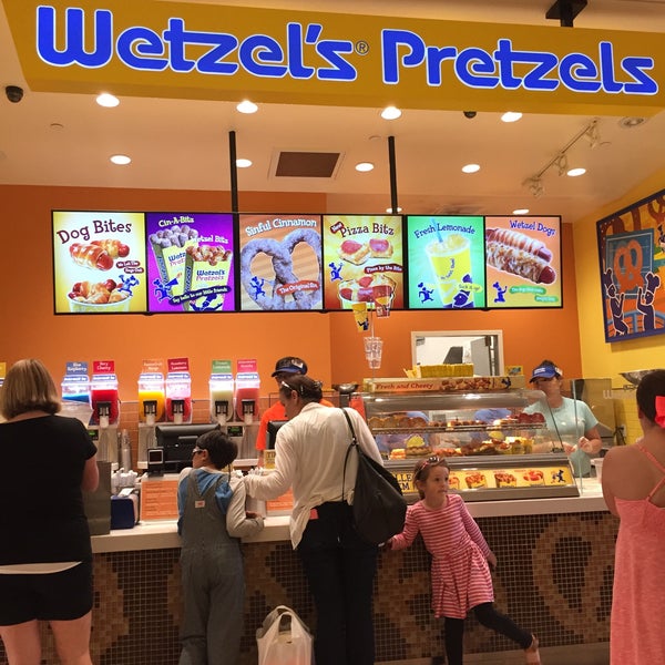Photo taken at Wetzel&#39;s Pretzels by Eric C. on 6/21/2017