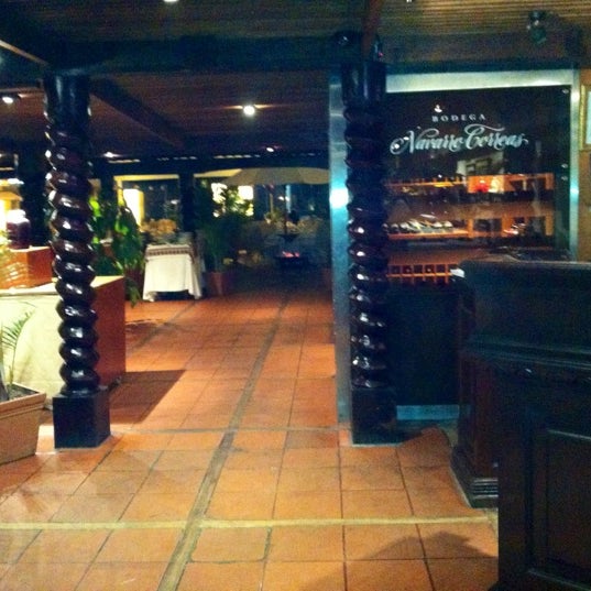 Photo taken at Restaurant Costa Verde by Shivi V. on 9/14/2012