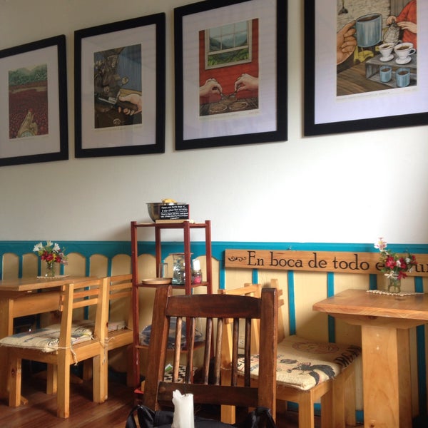 6/6/2016 tarihinde Narda G.ziyaretçi tarafından Café Jesús Martín'de çekilen fotoğraf