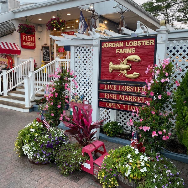 Foto tirada no(a) Jordan Lobster Farm por H em 7/18/2023