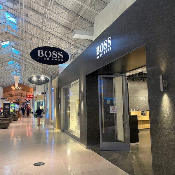 Are Dogs Allowed In Dolphin Mall