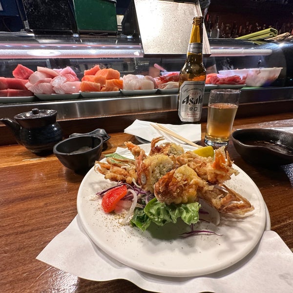 Снимок сделан в Ryoko&#39;s Japanese Restaurant &amp; Bar пользователем Blue H. 5/18/2023