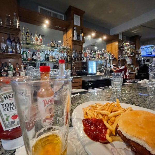 Monaghan's On The Hill - Bar